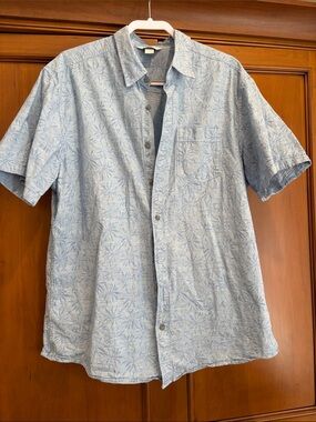 Eddie Bauer Light Blue Short-Sleeve Printed Button-Down Shirt